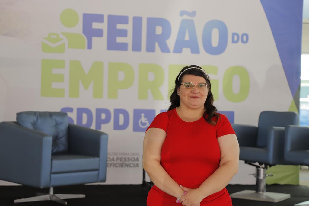 Feirão de Emprego reúne mais de 600 vagas para pessoas com deficiência no dia 17