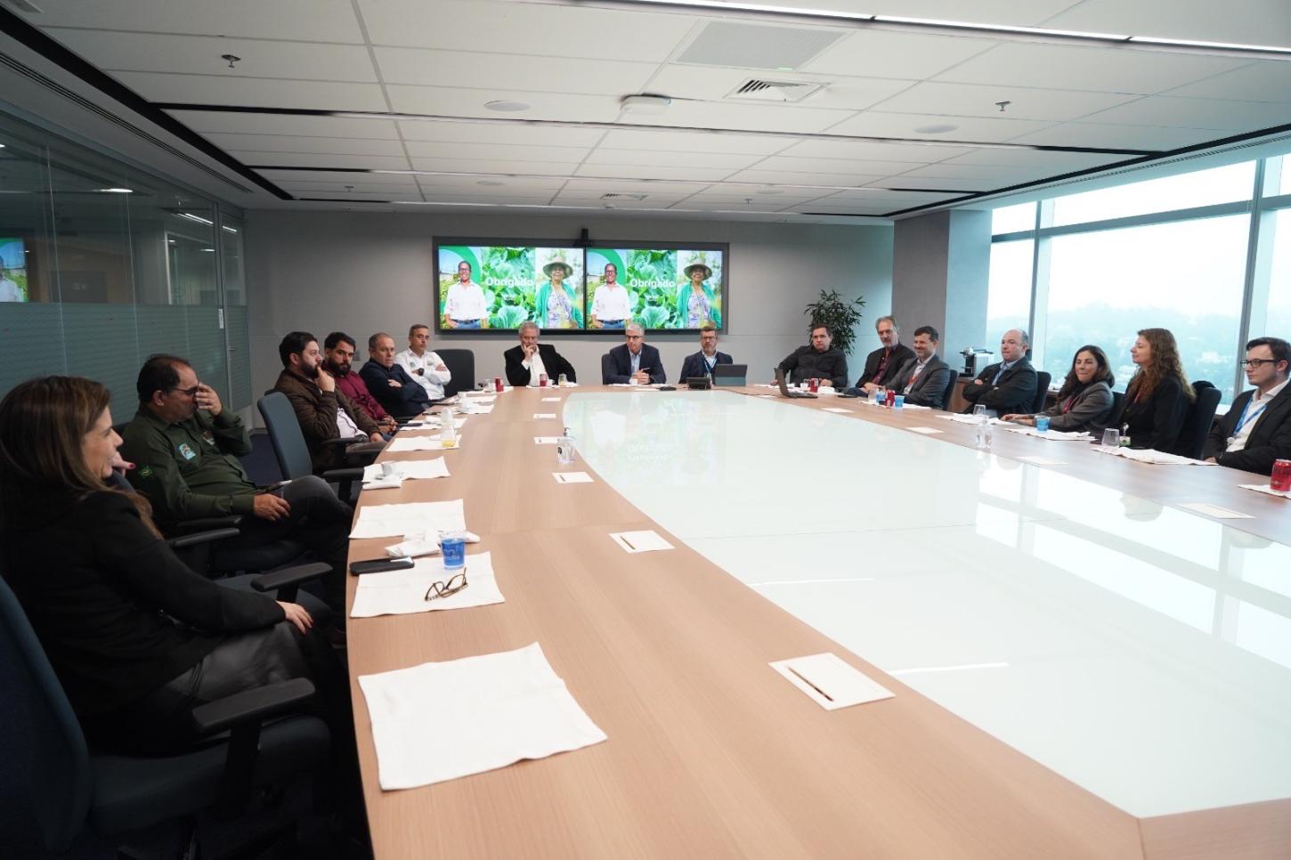 Gregorio Maglio representa o CIOESTE em encontro com a direção da Enel Brasil