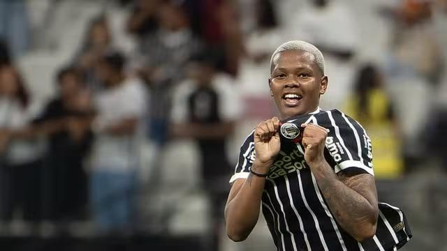 Corinthians supera expulsão, volta a vencer o Bahia e avança para a final do Brasileiro Feminino