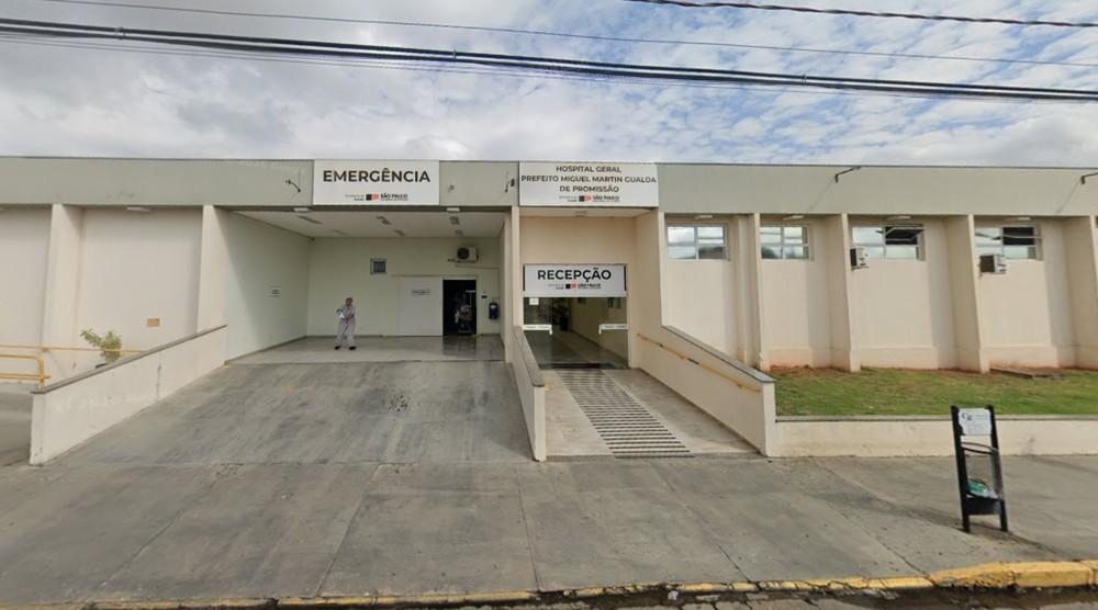 Polícia investiga morte de criança encontrada com cabeça presa em vidro de carro no interior de SP
