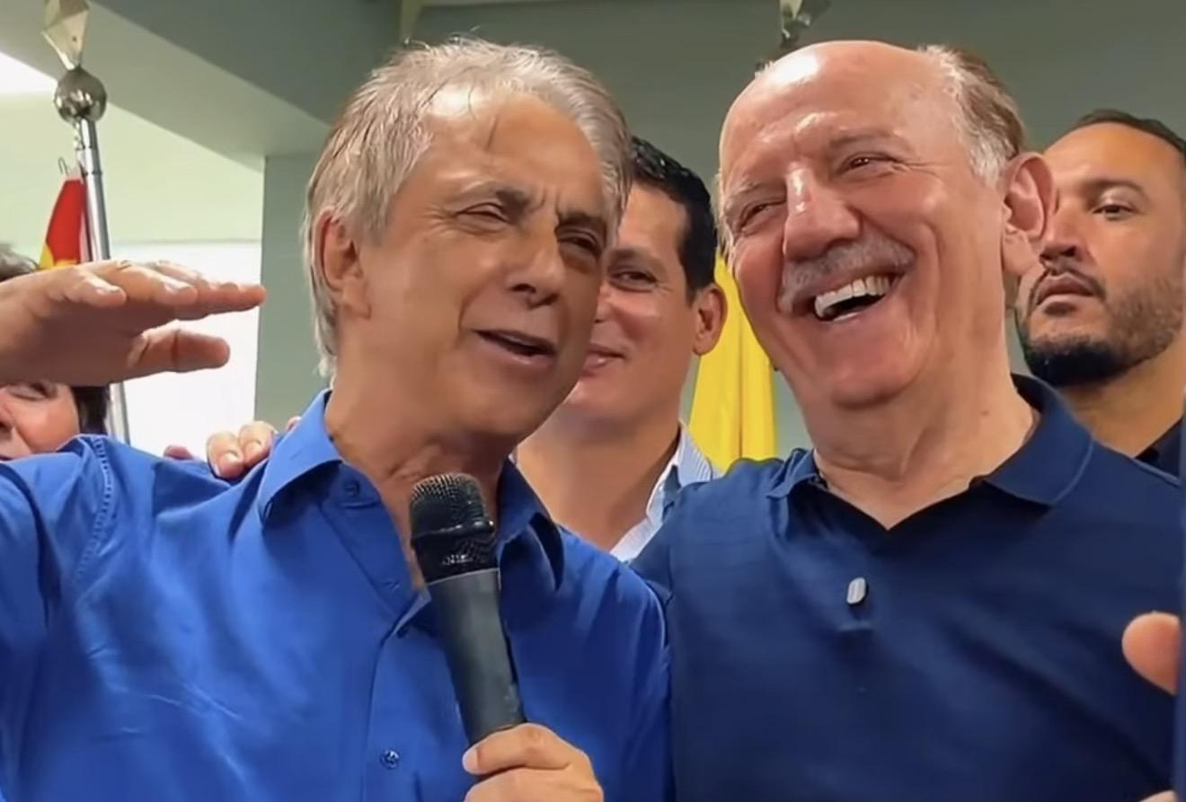 Ao lado do Ex-prefeito Rubens Furlan o Prefeito de Barueri Beto Piteri reinaugurou a UBS do Jd. Mutinga após obras de reforma e ampliação 