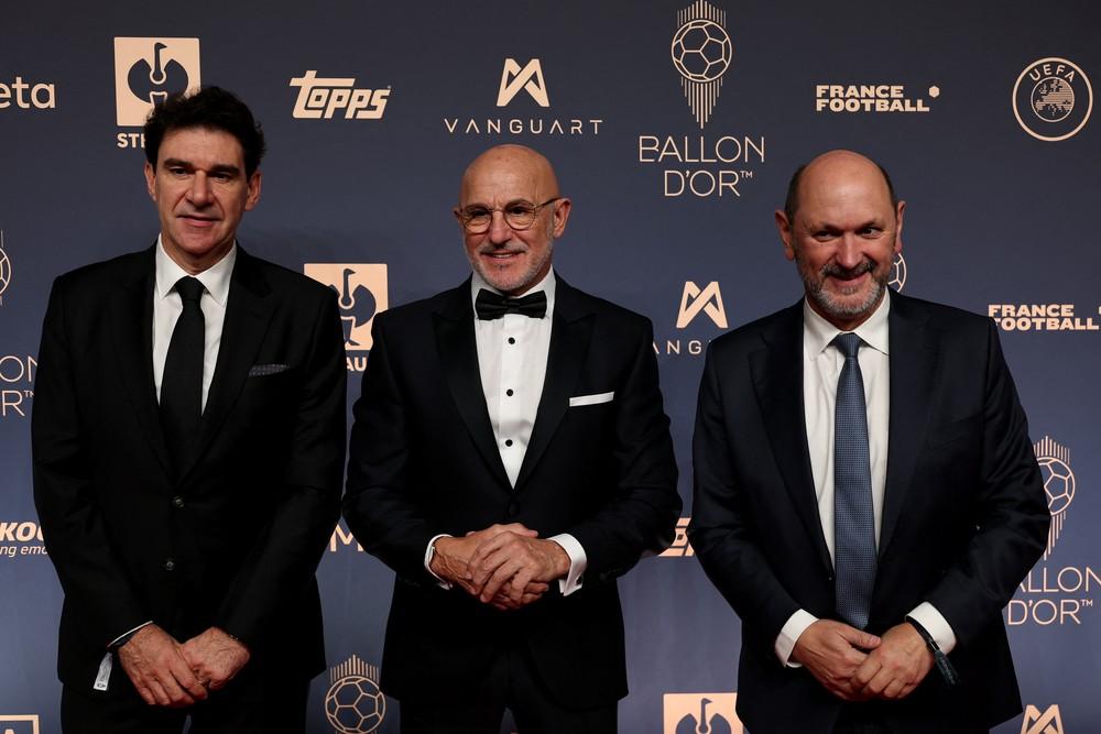Bola de Ouro 2026: Luis de la Fuente é eleito o melhor treinador