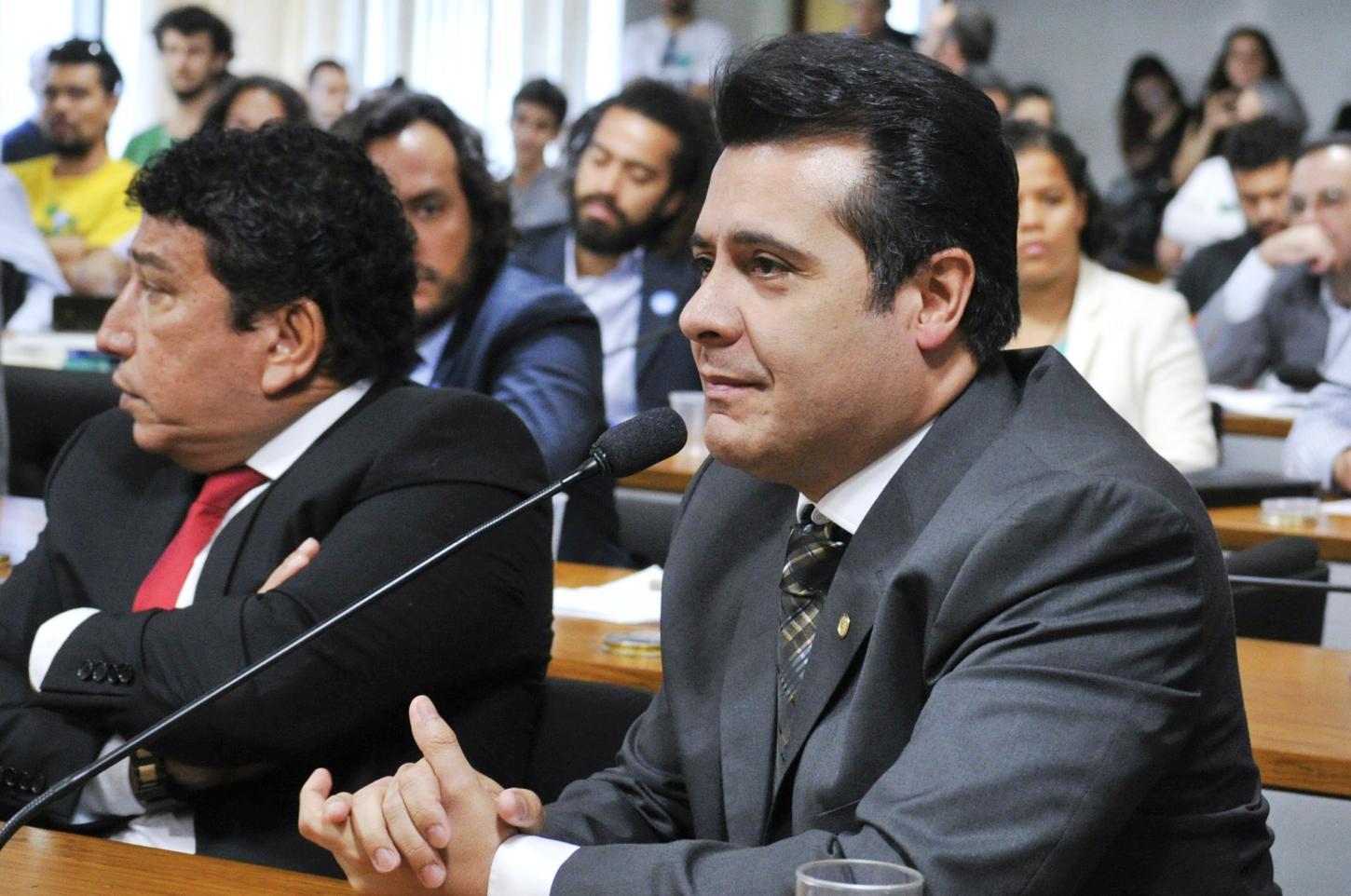 Deputado estadual Marcelo Aguiar (PL) é detido em São Paulo após disparar arma acidentalmente em festa, dizem testemunhas