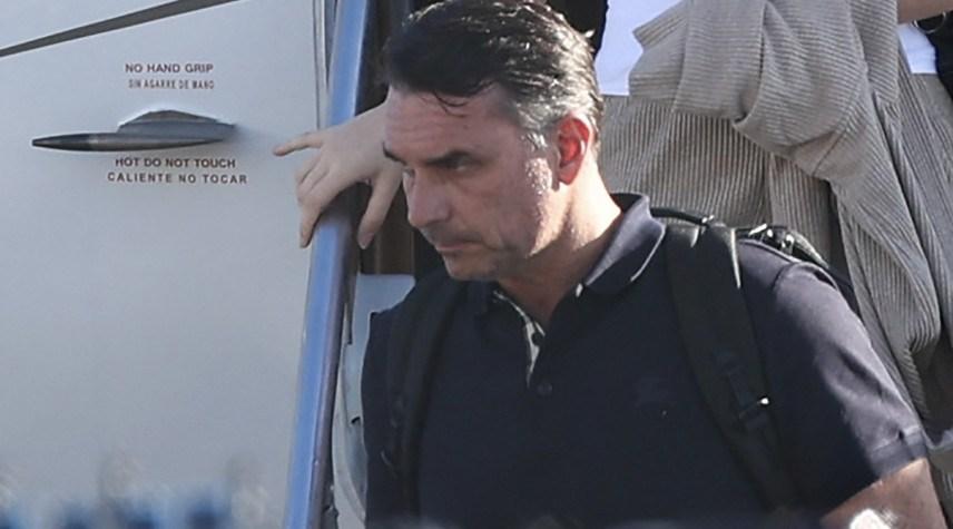 Em carta golpista, Flávio agradece Milei e Trump por apoio para fuga