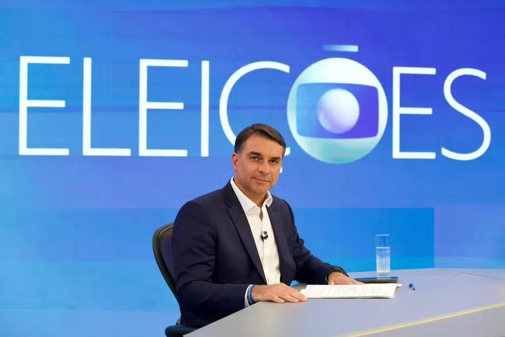 Entrevista de Flávio Bolsonaro na Globo: veja quando e onde assistir