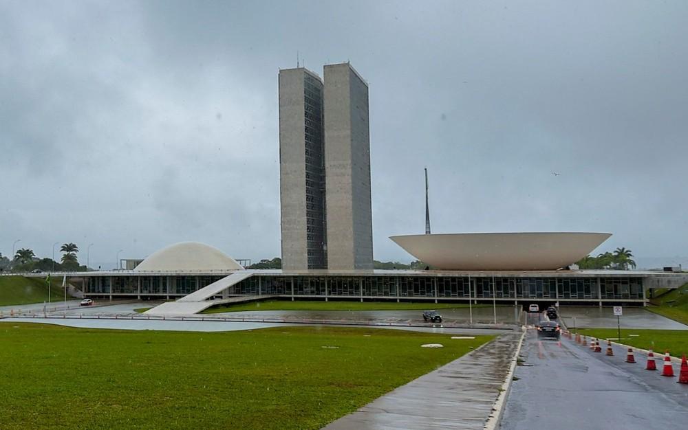 Flávio ou Lula: crescimento do PL no Congresso pode impor desafio à governabilidade, a depender de quem vença eleição