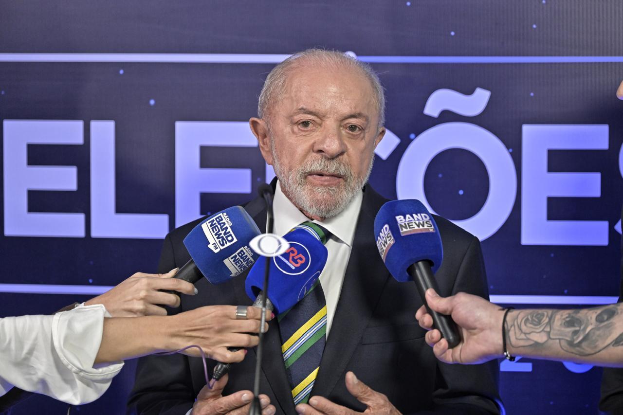 Lula diz esperar 'aula de 'civilidade' em debate: 'Vim discutir o Brasil'