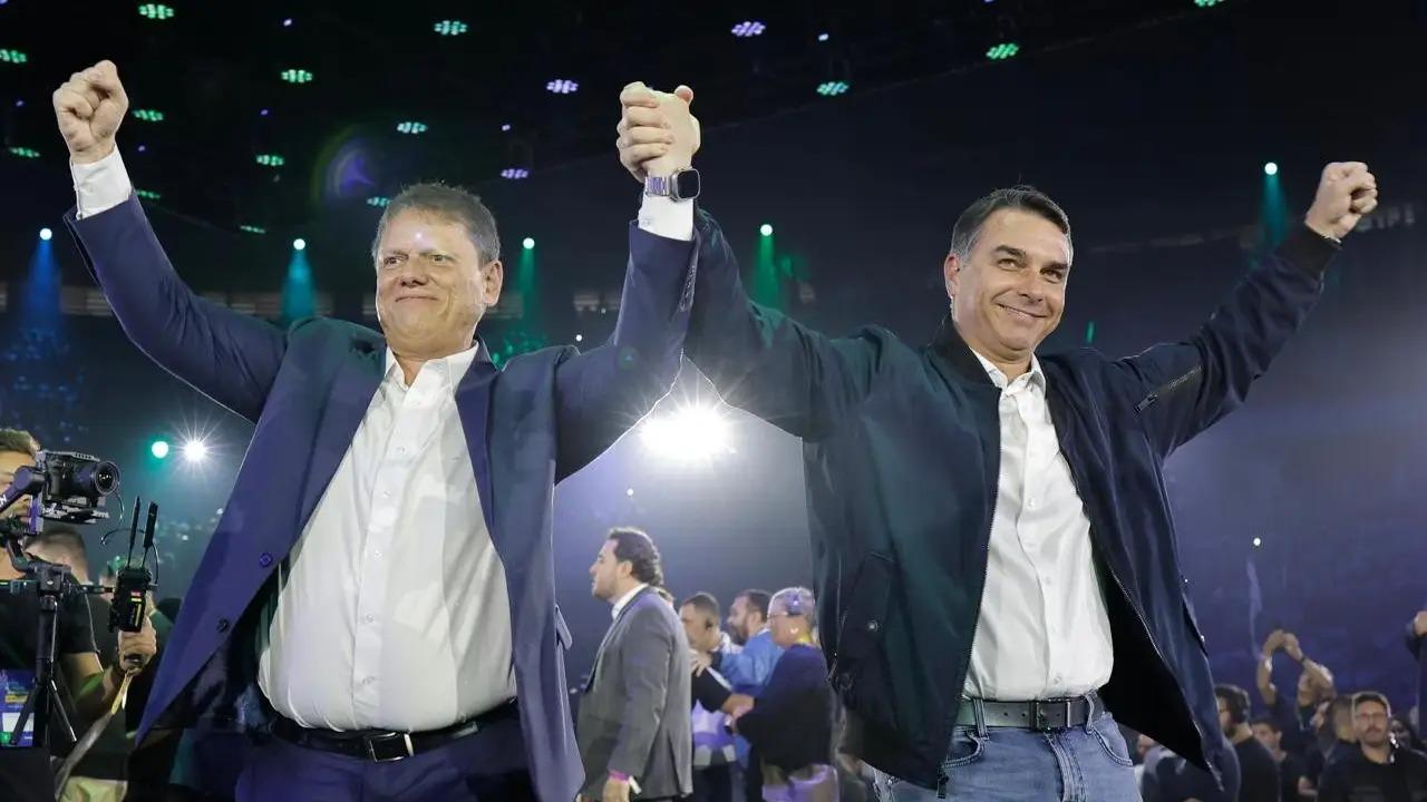 ‘Menos Marçal’ e treinamento com Tarcísio: como Flávio se prepara para o debate da Globo