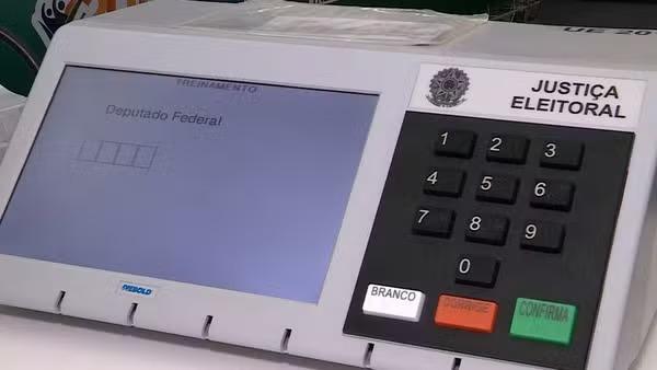 Qual é a ordem de votação na urna? Baixe a 'colinha' eleitoral