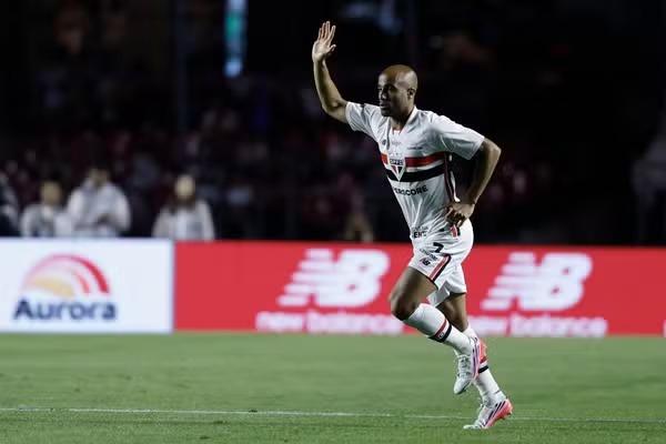 São Paulo tem aproveitamento de Libertadores com Lucas Moura em campo; veja números