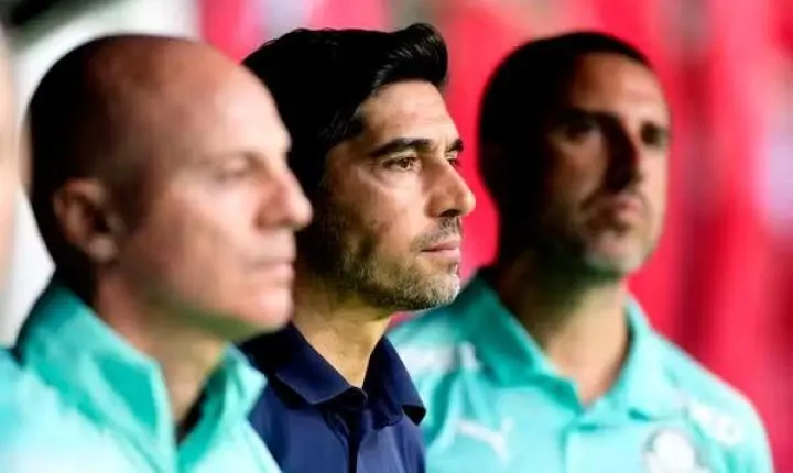Abel cita paciência do Palmeiras com Giay, que decidiu Dérbi: 