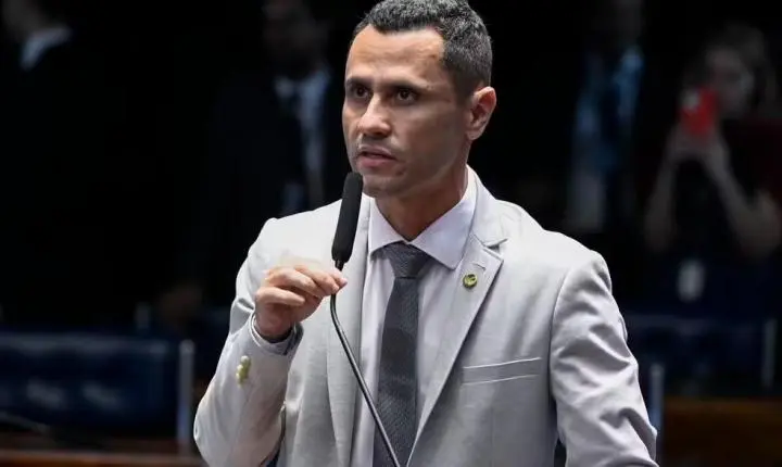 Cleitinho passa mal após discurso no Senado