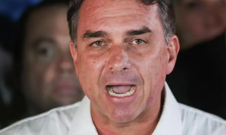 Democratas dos EUA criticam plano do governo Trump de conceder visto a Flávio Bolsonaro