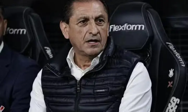 Histórico vitorioso e boa relação com elenco: por que Ramón Díaz é o favorito no Corinthians