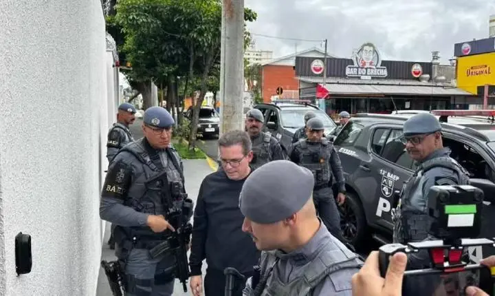 Marido da prefeita de Bauru, secretário de Governo é preso em casa durante operação que investiga fraude em licitação