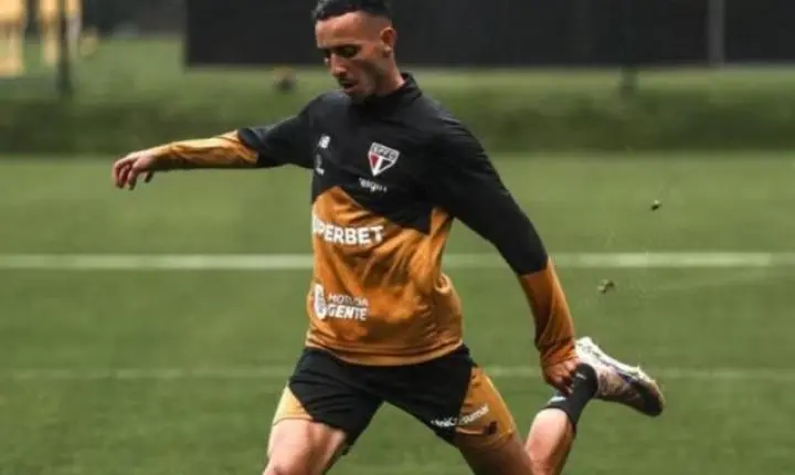 São Paulo se reapresenta, e Iago treina de olho em jogo contra o Boca