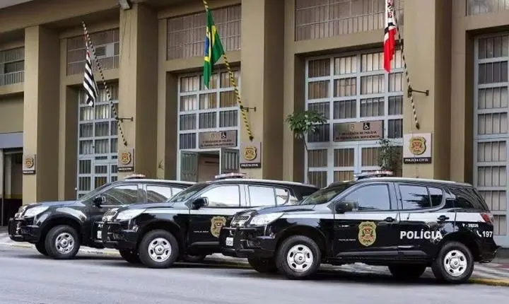 Três pessoas são presas em operação contra grupo suspeito de explorar bets ilegais