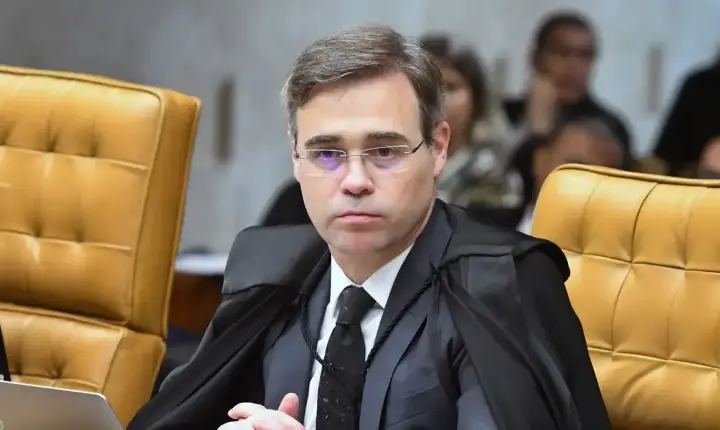 Após novas manifestações, Mendonça reitera que Lula e Flávio podem abrir sigilos por conta própria e que TSE não fiscaliza 'desafios'